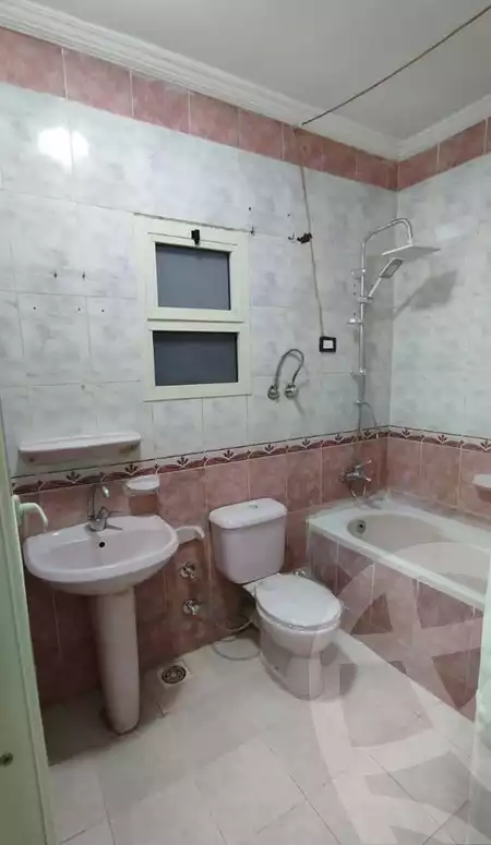 https://aqarmap.com.eg/en/listing/6713511-for-sale-alexandria-lsywf-el-falki
