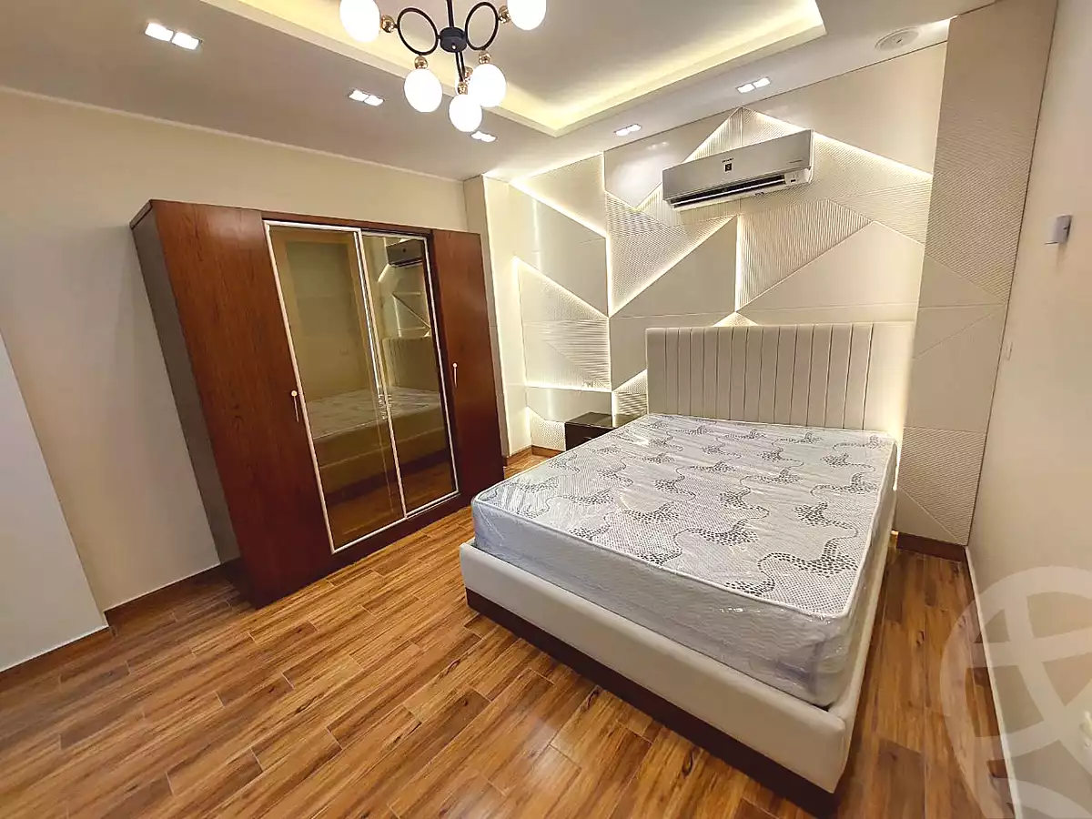 https://aqarmap.com.eg/ar/listing/6714827-for-rent-cairo-el-sheikh-zayed-city-el-hay-elthamen-lhkm