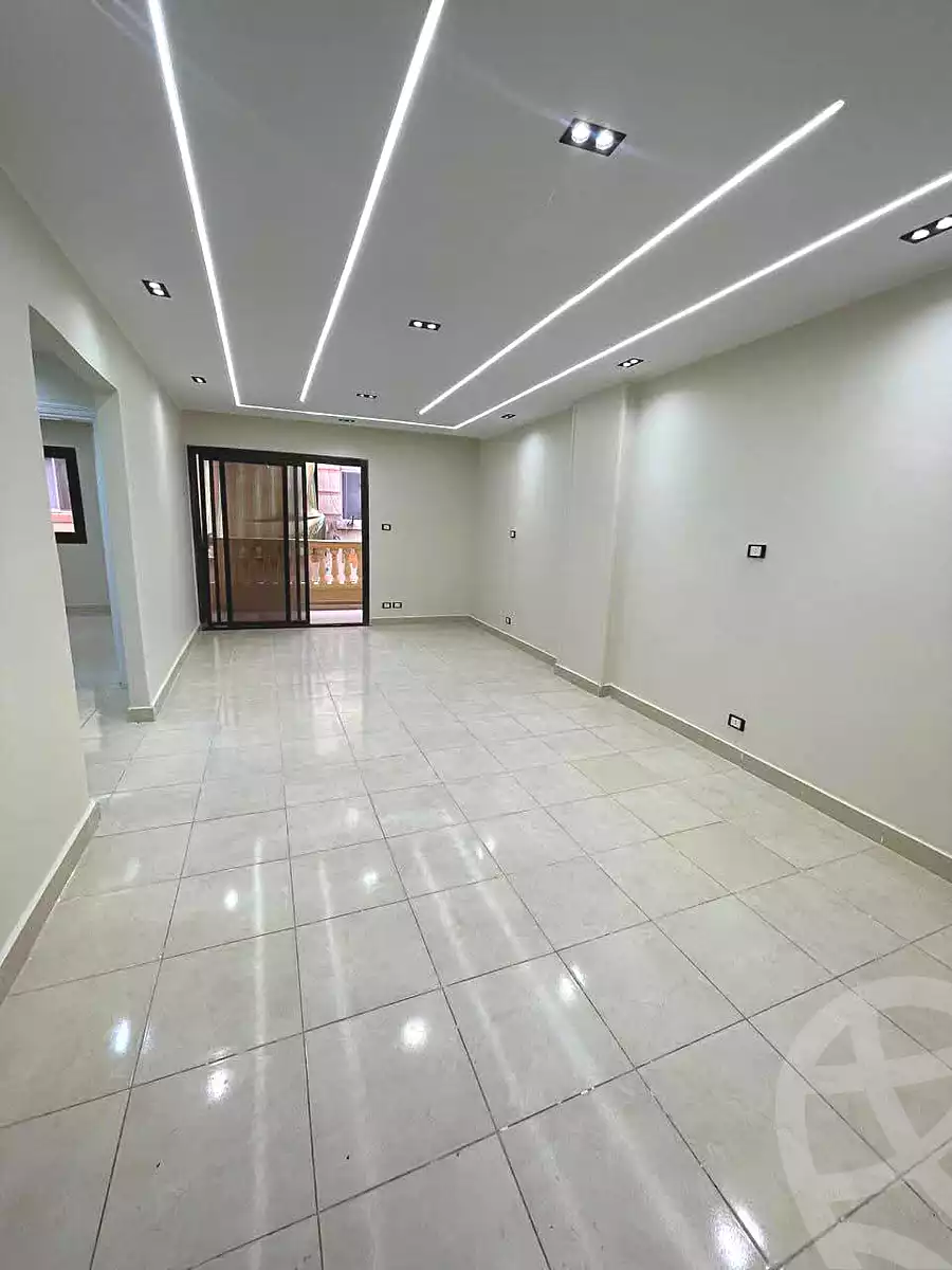 https://aqarmap.com.eg/ar/listing/6715825-for-sale-alexandria-l-jmy-lbytsh-ibrahim-othman-st