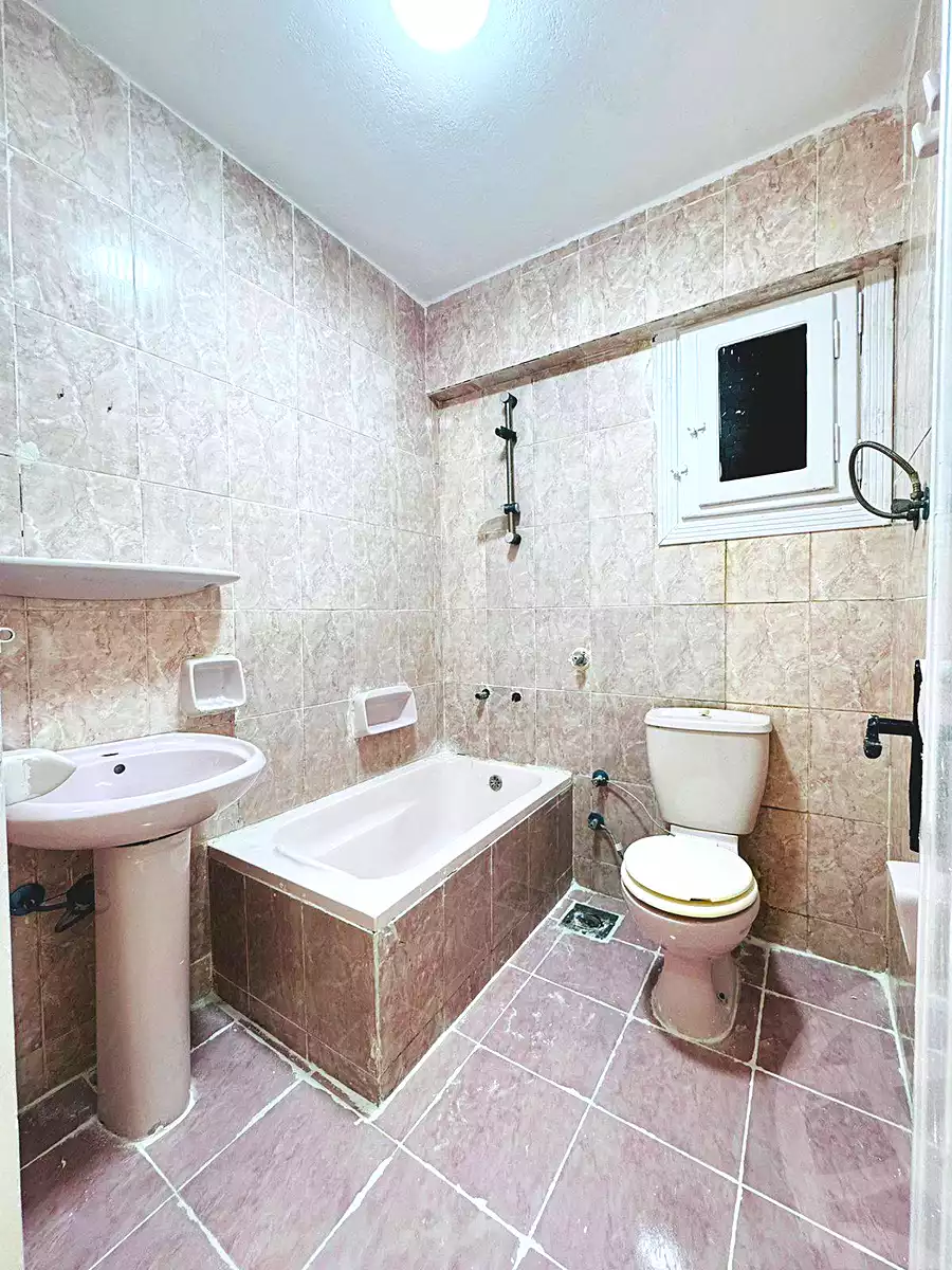 https://aqarmap.com.eg/ar/listing/6716093-for-sale-alexandria-l-jmy-shataa-el-nakheel