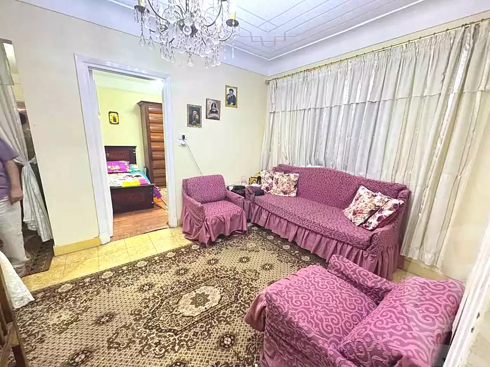 https://aqarmap.com.eg/ar/listing/6717136-for-sale-alexandria-moharram-bey-saleh-al-hedini-st