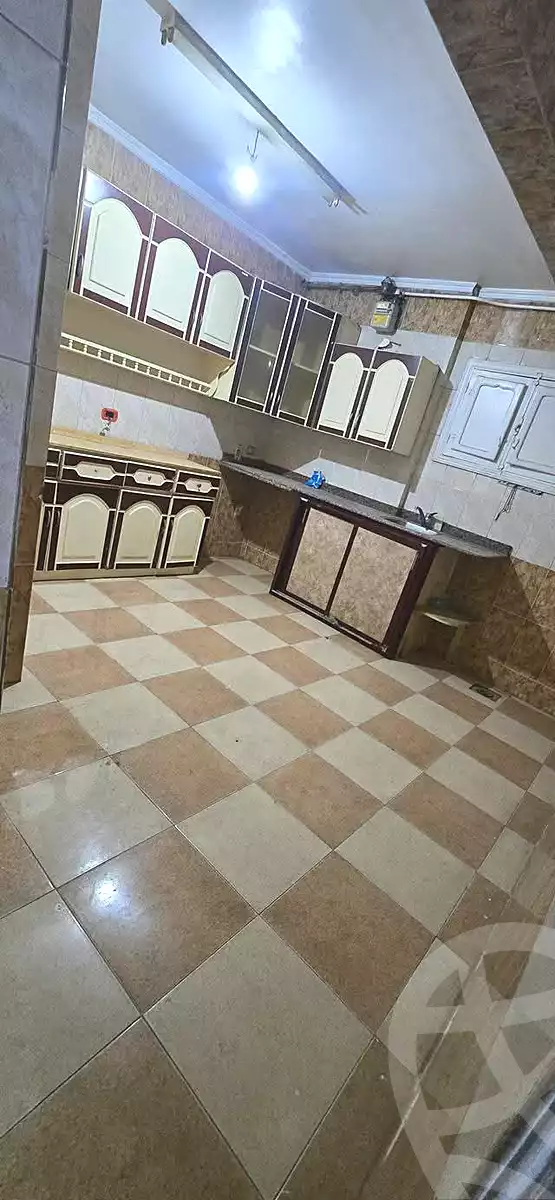 https://aqarmap.com.eg/ar/listing/6717188-for-rent-cairo-helwan-helwan-el-sharkeya-heidar-st