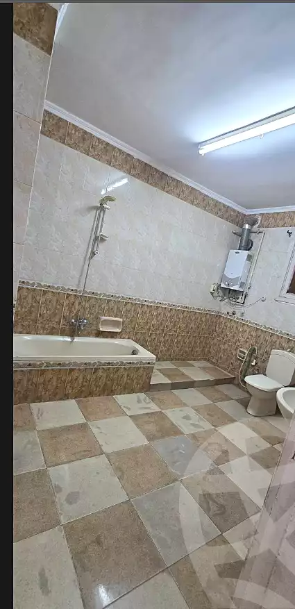 https://aqarmap.com.eg/ar/listing/6717427-for-rent-cairo-helwan-helwan-el-sharkeya-heidar-st