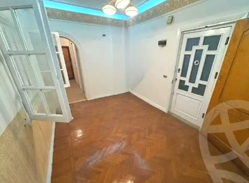 https://aqarmap.com.eg/ar/listing/6717675-for-sale-alexandria-sydy-bshr-sydy-bshr-bhry-shr-khld-bn-lwlyd
