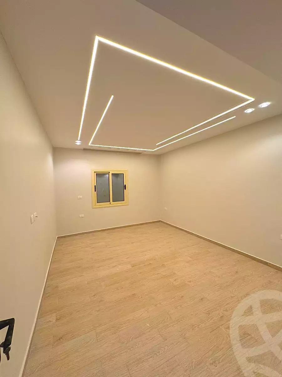 https://aqarmap.com.eg/ar/listing/6718321-for-sale-cairo-6th-of-october-el-ahyaa-neighborhood-3rd-al-hay-al-thalith-st