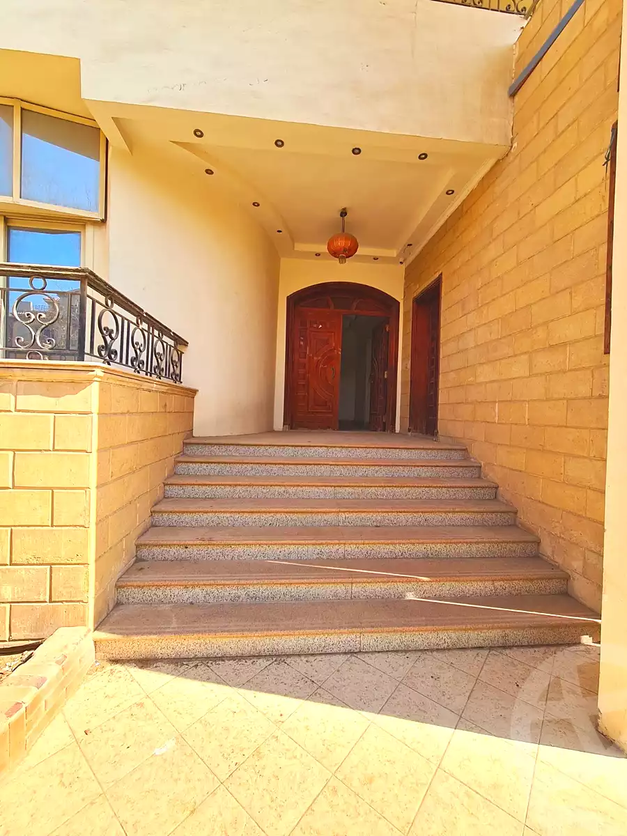 https://aqarmap.com.eg/ar/listing/6718873-for-sale-cairo-new-cairo-ganob-el-akadamiya-south-academy-a-zaid-ebn-haretha-st