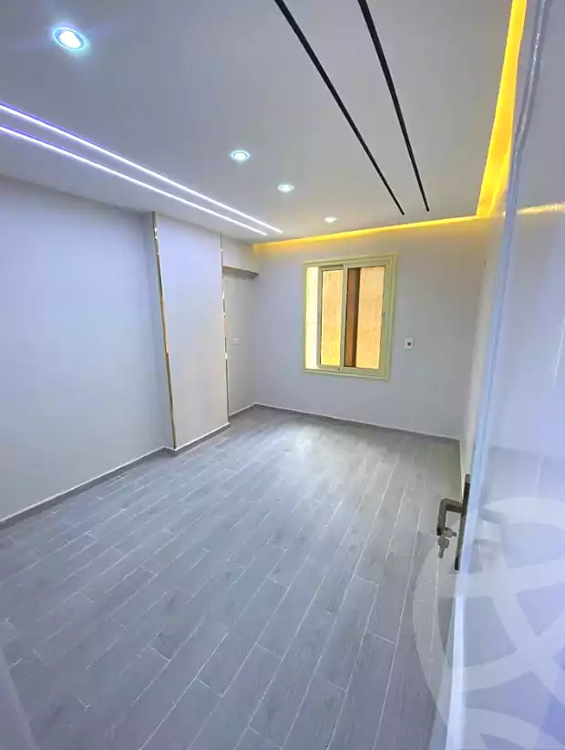 https://aqarmap.com.eg/ar/listing/6719086-for-sale-alexandria-l-jmy-lbytsh-bianchiii-el-arbaeen-st