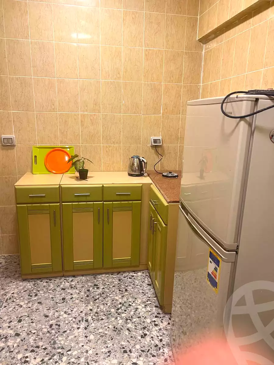 https://aqarmap.com.eg/ar/listing/6719209-for-rent-cairo-new-cairo-lrhb-city-phase-8