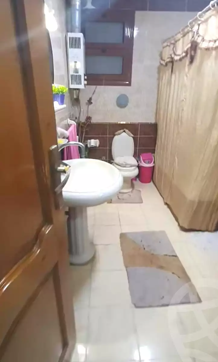 https://aqarmap.com.eg/ar/listing/6721840-for-sale-cairo-helwan-hadayek-helwan-taqseem-farid-zaki