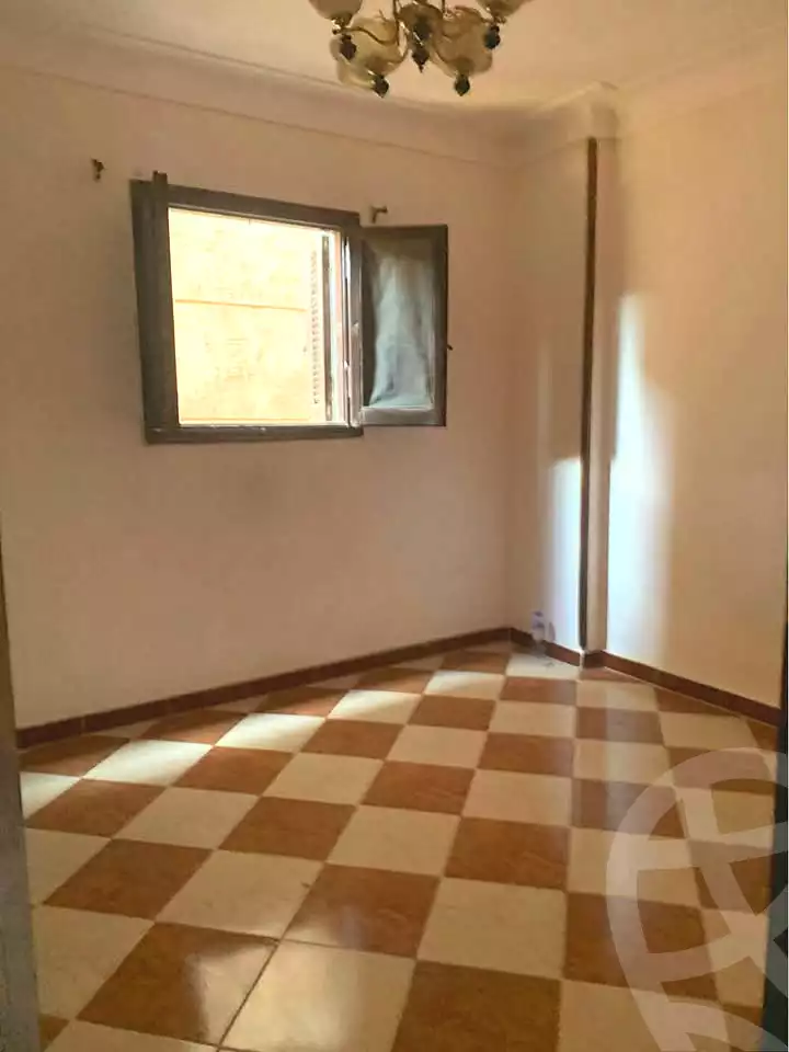 https://aqarmap.com.eg/ar/listing/6724794-for-sale-alexandria-l-jmy-lbytsh-qased-kareem-st