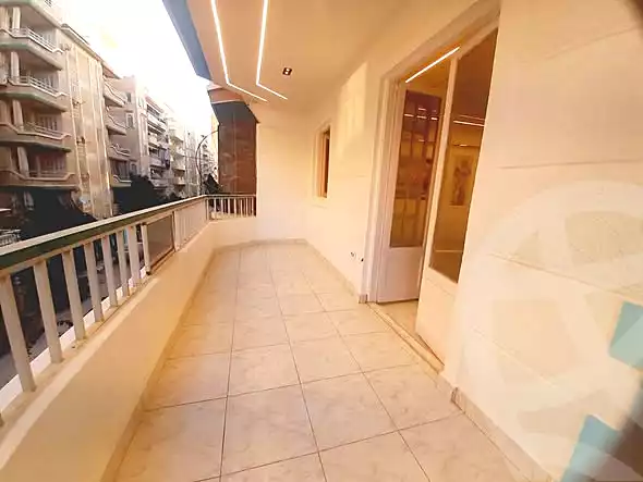 https://aqarmap.com.eg/ar/listing/6725230-for-sale-alexandria-l-jmy-el-kilo-21