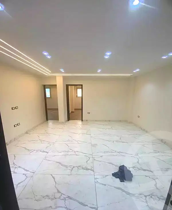 https://aqarmap.com.eg/ar/listing/6725316-for-sale-cairo-6th-of-october-el-ahyaa-neighborhood-3rd-al-hay-al-thalith-st