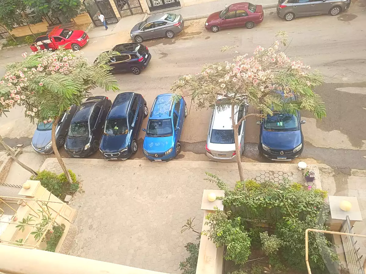 https://aqarmap.com.eg/ar/listing/6726280-for-rent-cairo-6th-of-october-el-hay-el-motamyz-fourth-touristic-village-amin-el-refae-st