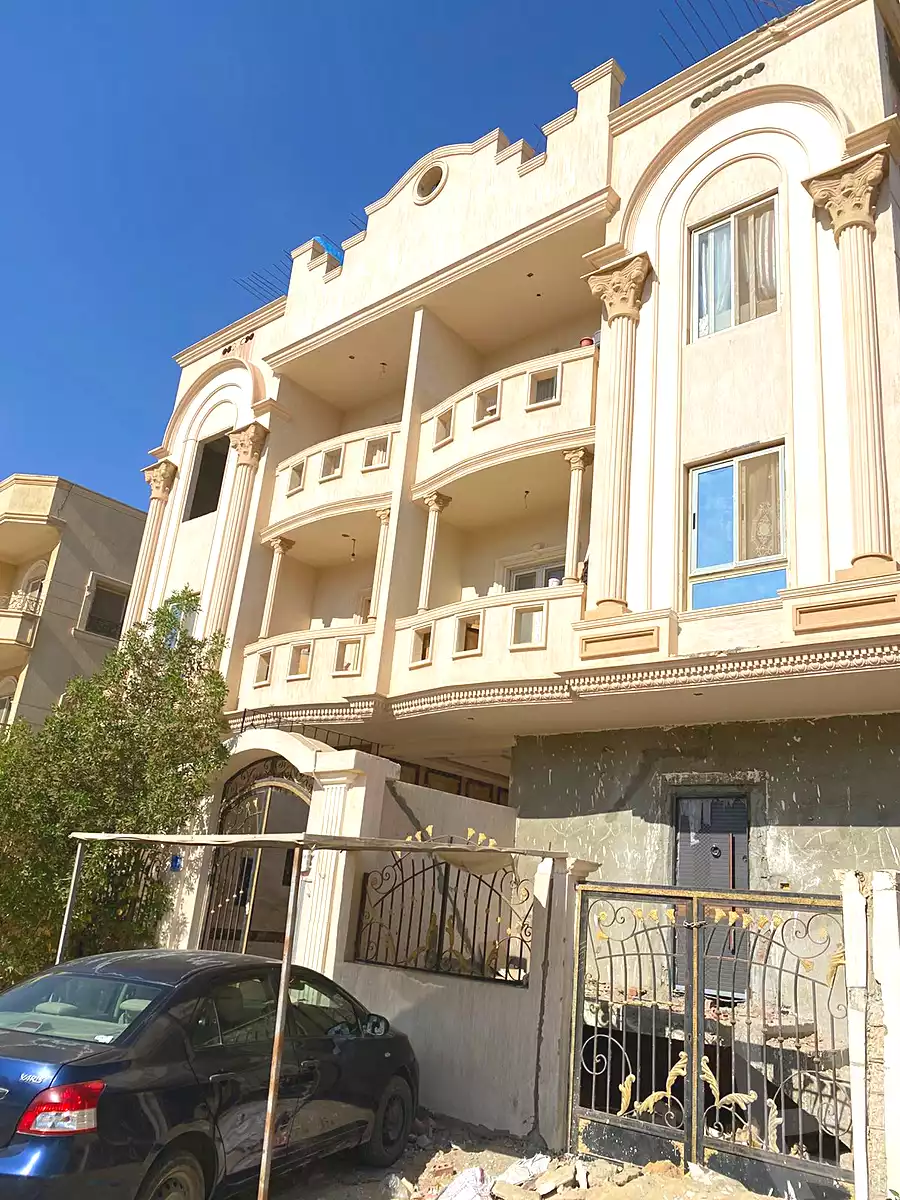 https://aqarmap.com.eg/ar/listing/6726354-for-sale-cairo-6th-of-october-el-tawsaat-el-shamalya-touristic-third-area
