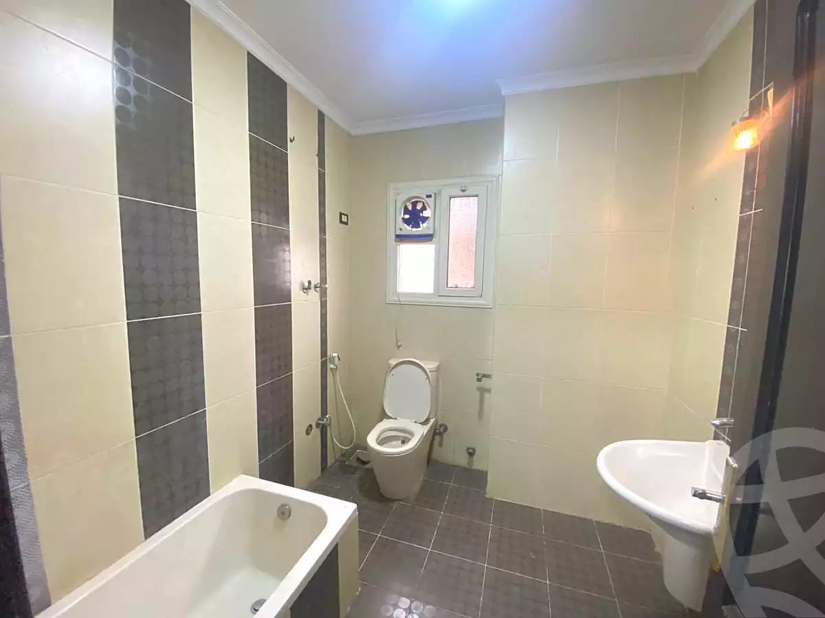 https://aqarmap.com.eg/ar/listing/6726460-for-rent-cairo-el-mohandesen-abd-el-moneam-riad-st