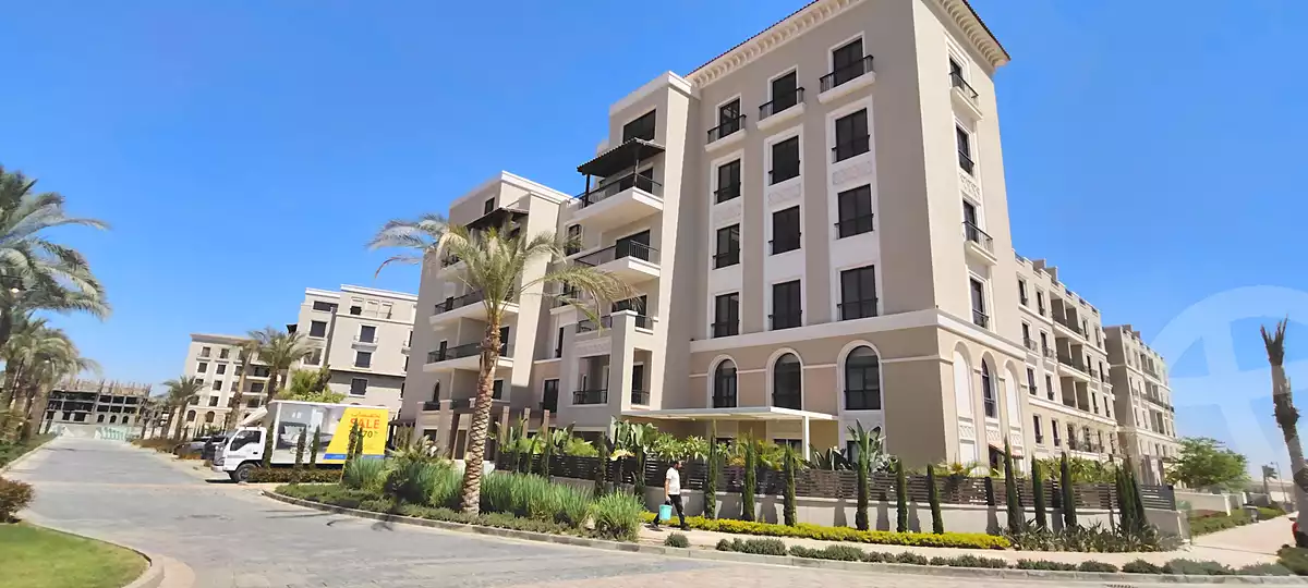 https://aqarmap.com.eg/en/listing/6726790-for-sale-cairo-el-sheikh-zayed-city-compounds-kmbwnd-fyldj-wyst-dr-llttwyr
