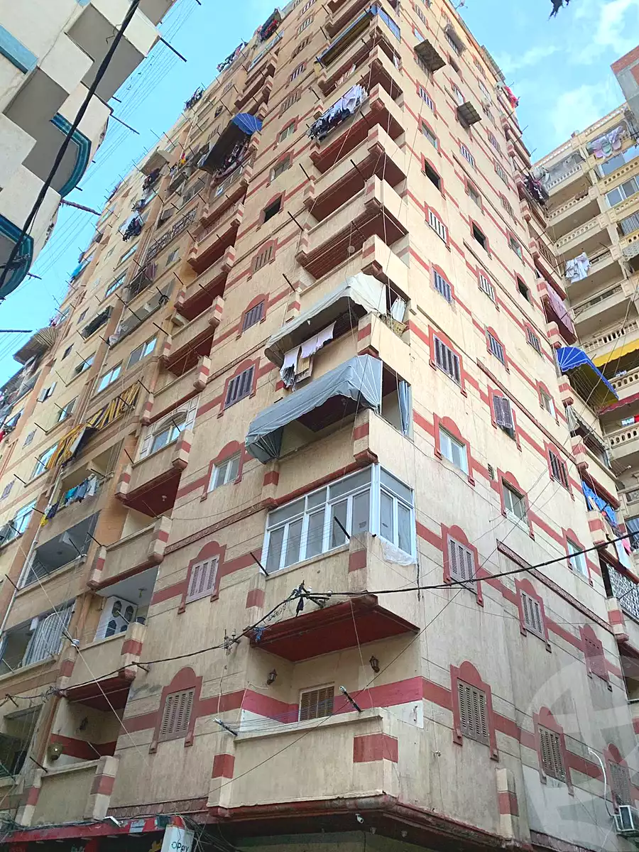 https://aqarmap.com.eg/ar/listing/6727278-for-sale-alexandria-alhadara-new-el-hadra