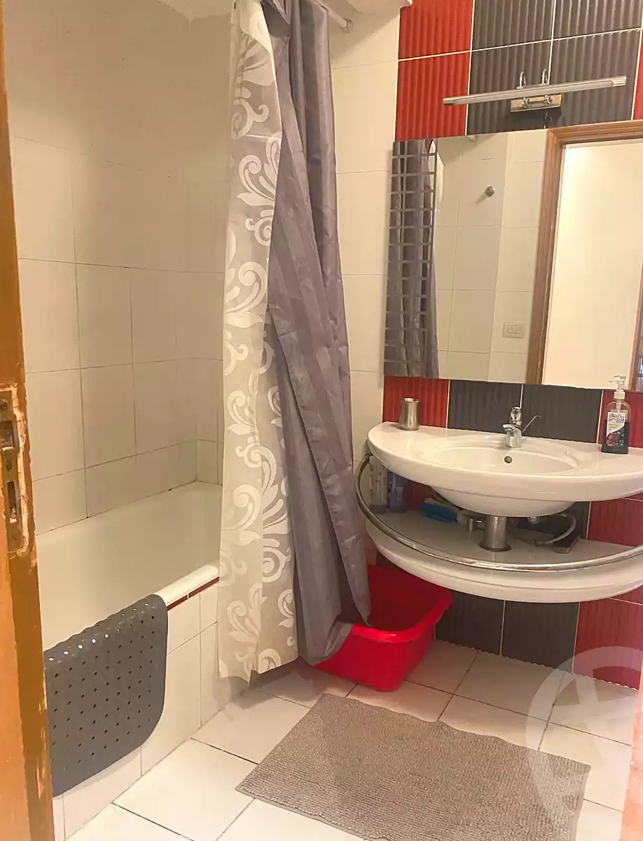 https://aqarmap.com.eg/en/listing/6728086-for-sale-cairo-el-sheikh-zayed-city-compounds-hadayek-el-mohandiseen