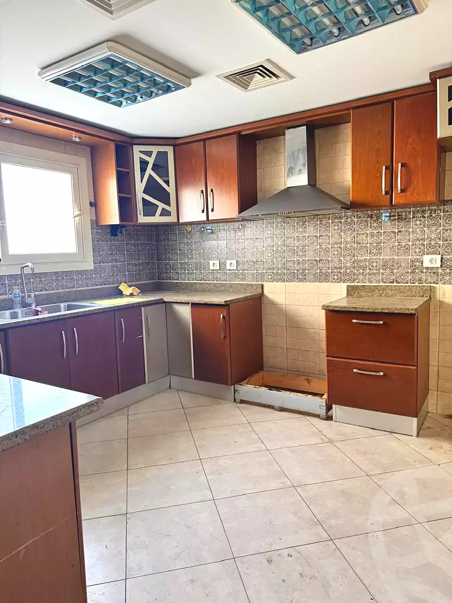 https://aqarmap.com.eg/ar/listing/6728337-for-rent-cairo-6th-of-october-compounds-new-giza-wyst-rydj-ryzydns-nyw-jyz-llttwyr-l-qry