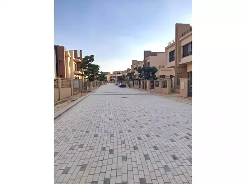 https://aqarmap.com.eg/en/listing/6728595-for-sale-cairo-el-sheikh-zayed-city-compounds-alma