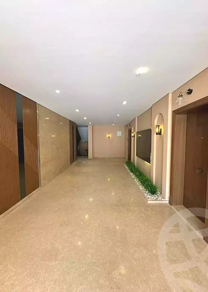 https://aqarmap.com.eg/ar/listing/6728666-for-sale-cairo-el-sheikh-zayed-city-compounds-kmbwnd-fyldj-wyst-dr-llttwyr