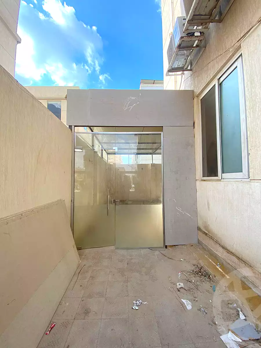 https://aqarmap.com.eg/ar/listing/6728778-for-rent-cairo-new-cairo-first-settlement-mhwr-mstfy-kml