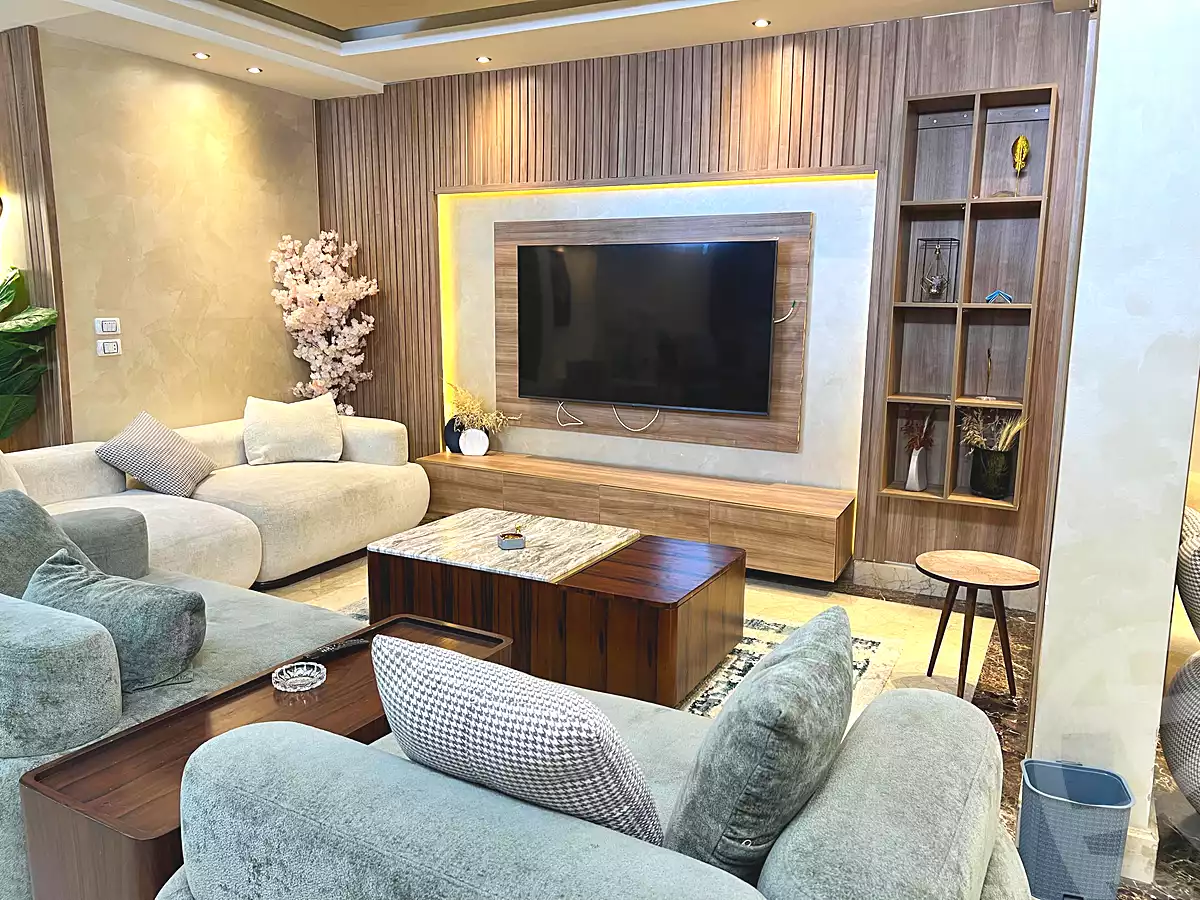 https://aqarmap.com.eg/ar/listing/6731562-for-rent-cairo-el-mohandesen-abd-el-moneam-riad-st