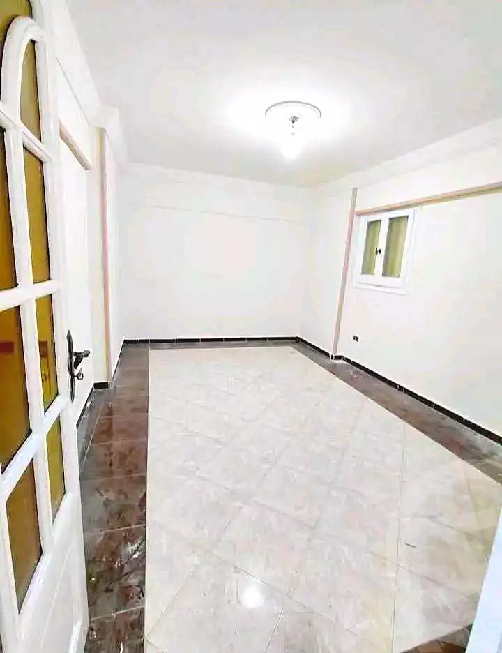 https://aqarmap.com.eg/ar/listing/6733254-for-sale-alexandria-miami-shr-jml-bd-lnsr