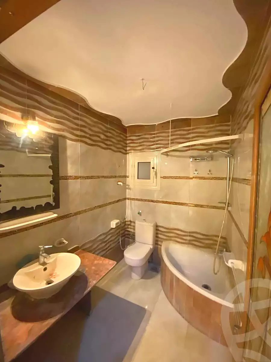 https://aqarmap.com.eg/ar/listing/6733602-for-sale-alexandria-l-jmy-lbytsh-bianchiii-el-arbaeen-st