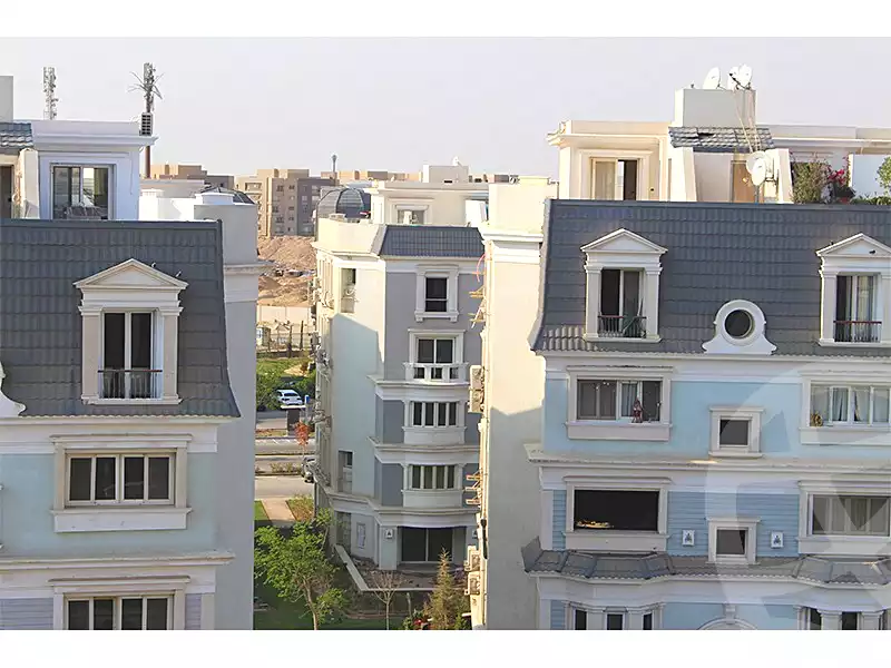 https://aqarmap.com.eg/ar/listing/6733714-for-sale-cairo-new-cairo-compounds-mountain-view-hyde-park
