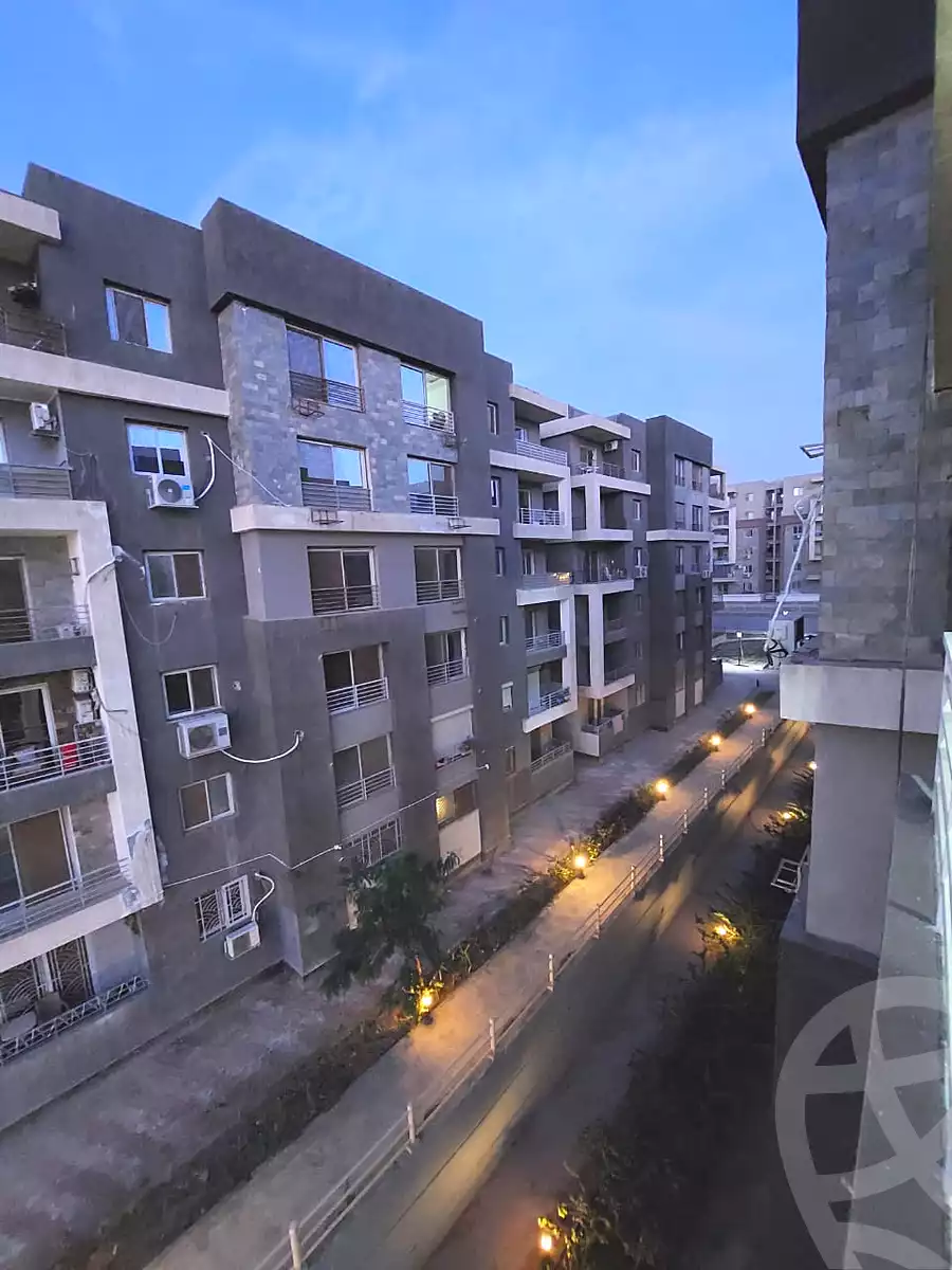 https://aqarmap.com.eg/ar/listing/6733817-for-rent-cairo-6th-of-october-hadaeq-october-kmbwnd-fy-hdyq-ktwbr-dar-misr