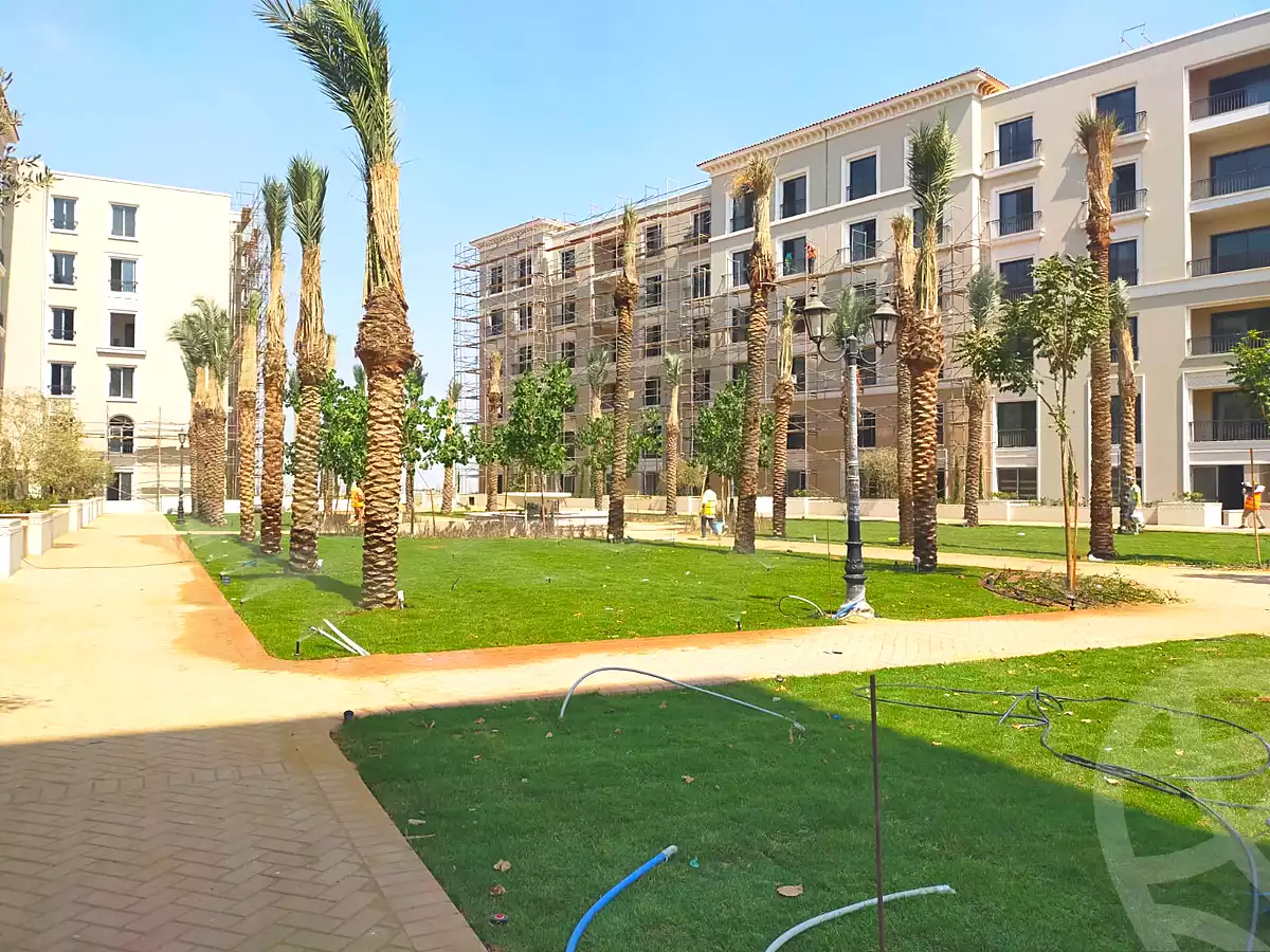 https://aqarmap.com.eg/en/listing/6733894-for-sale-cairo-el-sheikh-zayed-city-compounds-kmbwnd-fyldj-wyst-dr-llttwyr