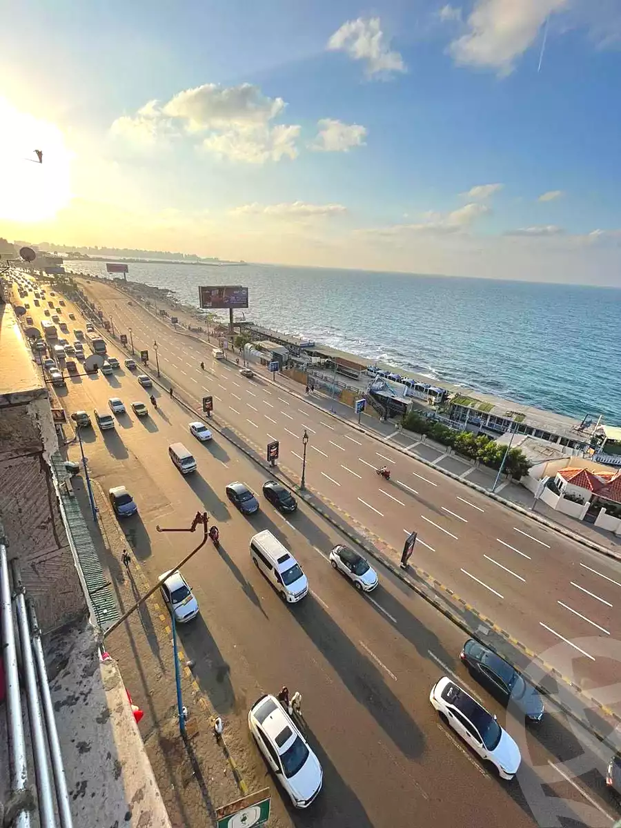 https://aqarmap.com.eg/ar/listing/6733921-for-sale-alexandria-camp-cesar-el-gaish-rd