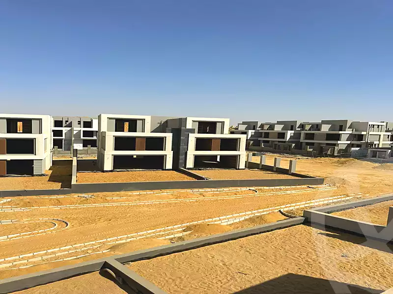 https://aqarmap.com.eg/ar/listing/6733901-for-sale-cairo-new-cairo-compounds-el-patio-town-compound-la-vista