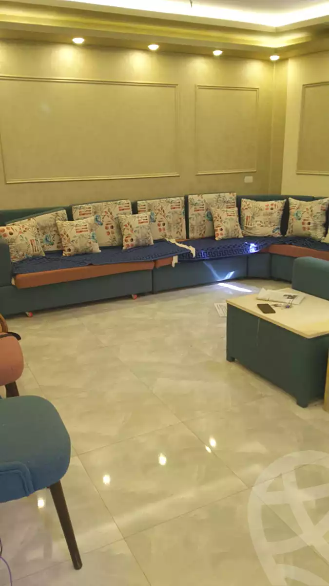 https://aqarmap.com.eg/ar/listing/6735180-for-rent-alexandria-miami-el-gaish-rd-st