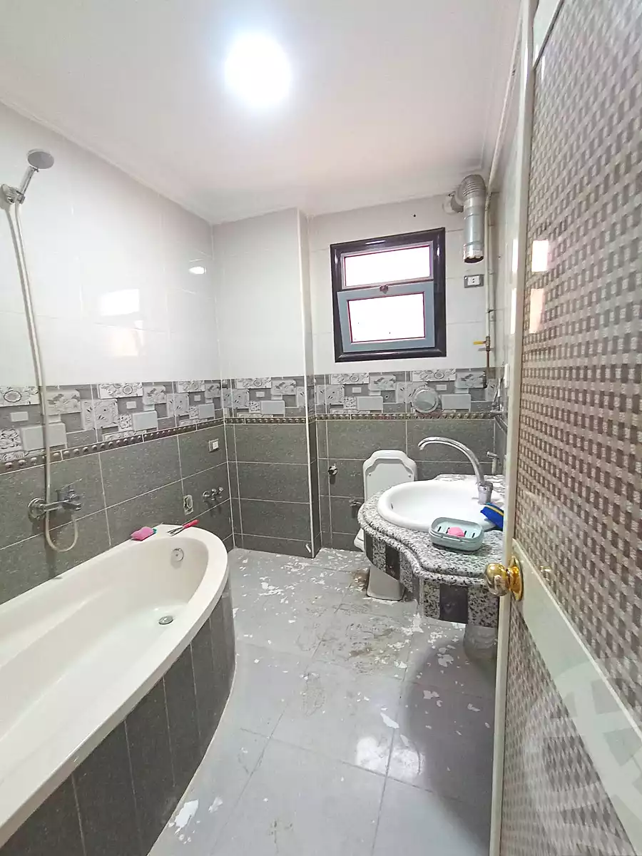 https://aqarmap.com.eg/ar/listing/6736449-for-rent-cairo-helwan-sherif-st