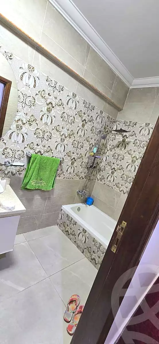 https://aqarmap.com.eg/ar/listing/6737074-for-sale-cairo-helwan-helwan-el-sharkeya-abd-el-rahman-pasha-st
