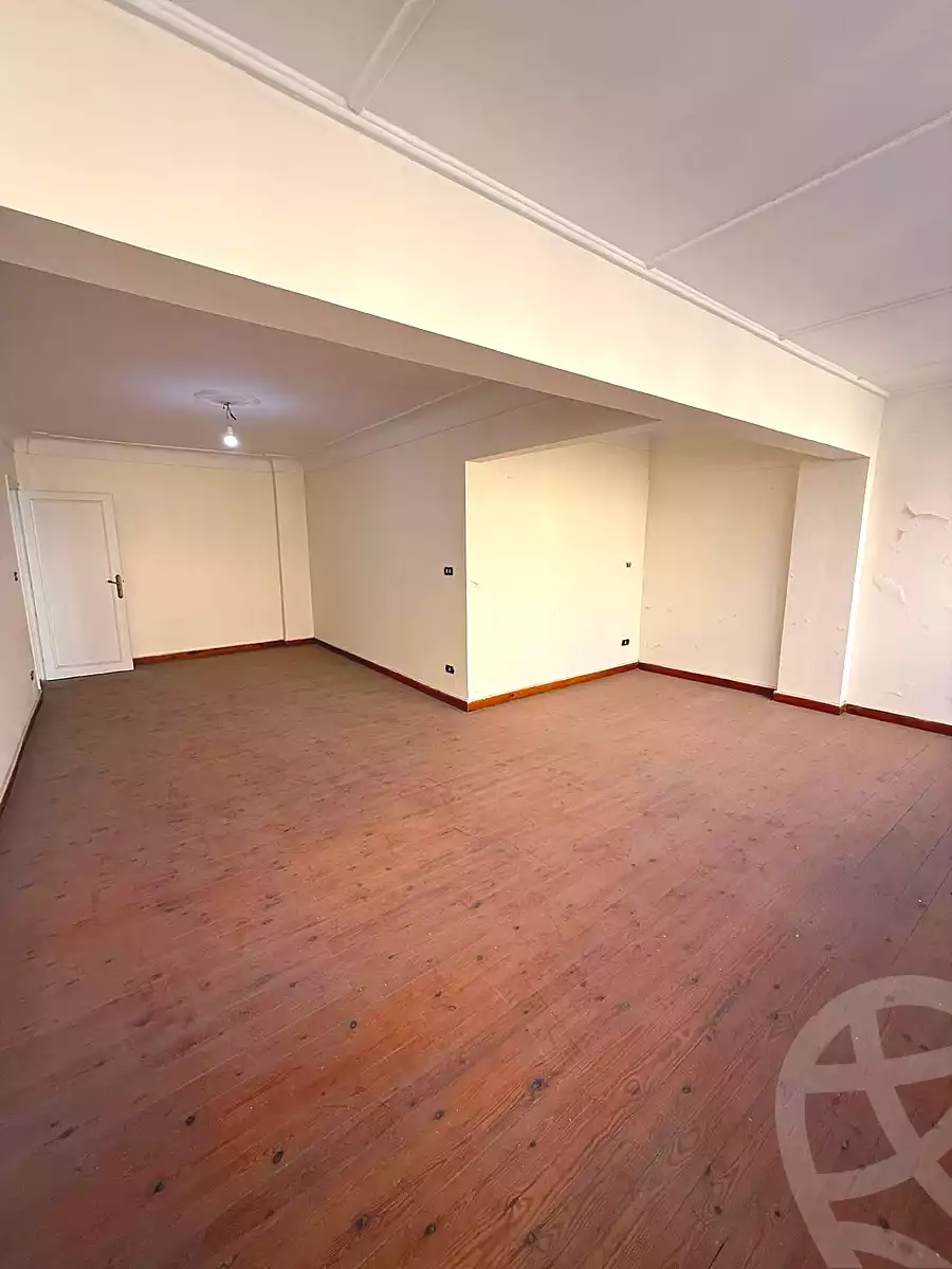 https://aqarmap.com.eg/ar/listing/6737143-for-sale-alexandria-el-asafra-ahmed-tiesser-st