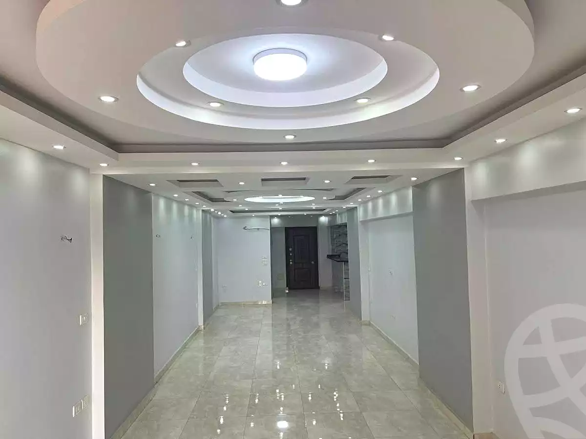 https://aqarmap.com.eg/ar/listing/6738133-for-rent-cairo-helwan-ahmed-enci-st