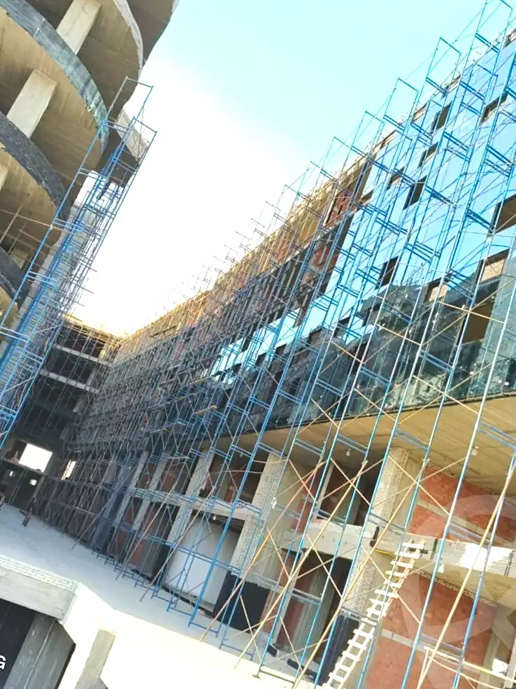 https://aqarmap.com.eg/ar/listing/6740111-for-sale-cairo-el-sheikh-zayed-city-compounds-101-mall-premium