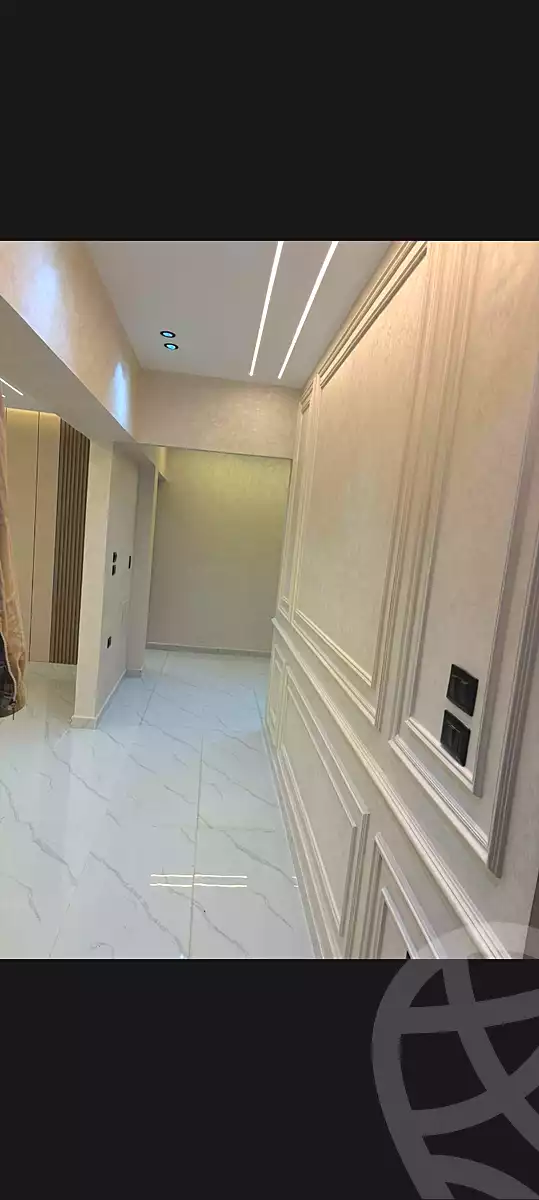 https://aqarmap.com.eg/ar/listing/6740797-for-sale-cairo-6th-of-october-el-ahyaa-neighborhood-3rd-street-6