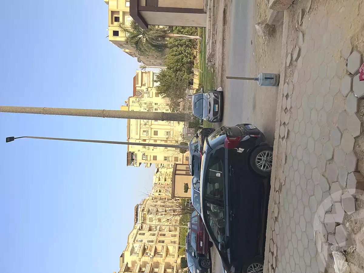 https://aqarmap.com.eg/ar/listing/6740846-for-sale-cairo-new-cairo-el-narges-el-narges-omarat-abdul-rahman-al-rafie-st