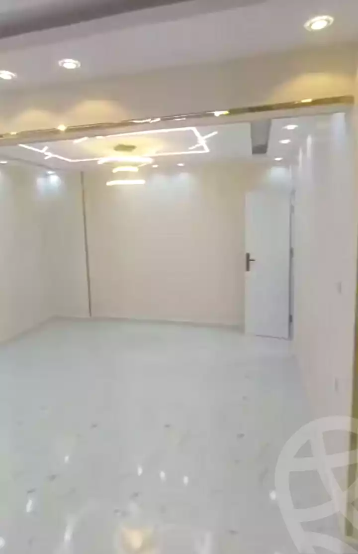 https://aqarmap.com.eg/ar/listing/6741975-for-sale-cairo-nozha-2-el-khamseen-st