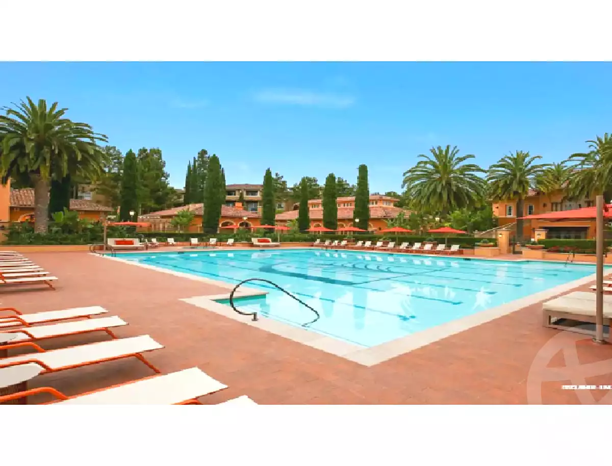https://aqarmap.com.eg/ar/listing/6742993-for-sale-cairo-el-sheikh-zayed-city-compounds-kmbwnd-fyldj-wyst-dr-llttwyr