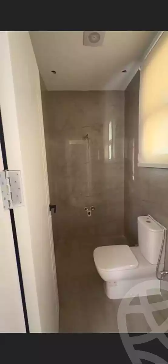 https://aqarmap.com.eg/ar/listing/6743176-for-sale-cairo-el-sheikh-zayed-city-compounds-kmbwnd-fyldj-wyst-dr-llttwyr