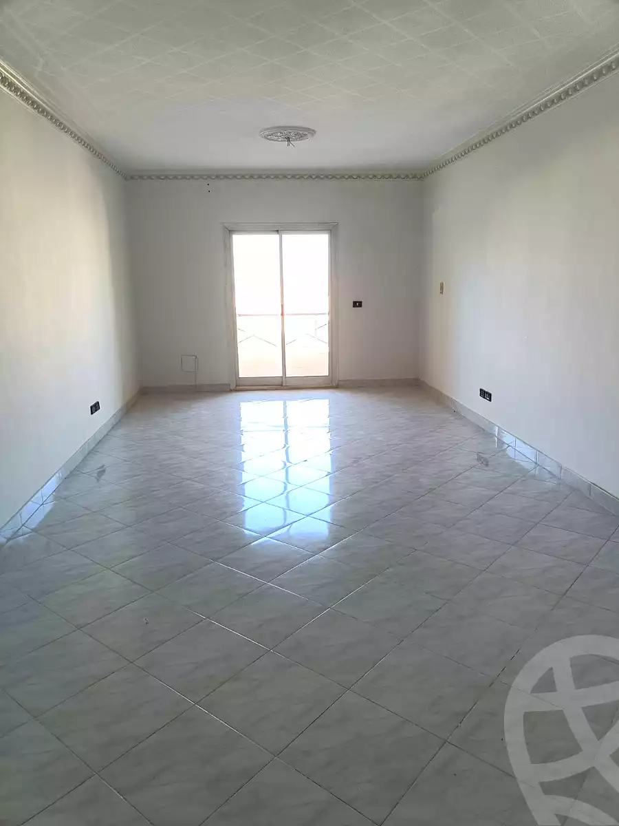 https://aqarmap.com.eg/en/listing/6743260-for-sale-cairo-el-sheikh-zayed-city-compounds-hadayek-el-mohandiseen