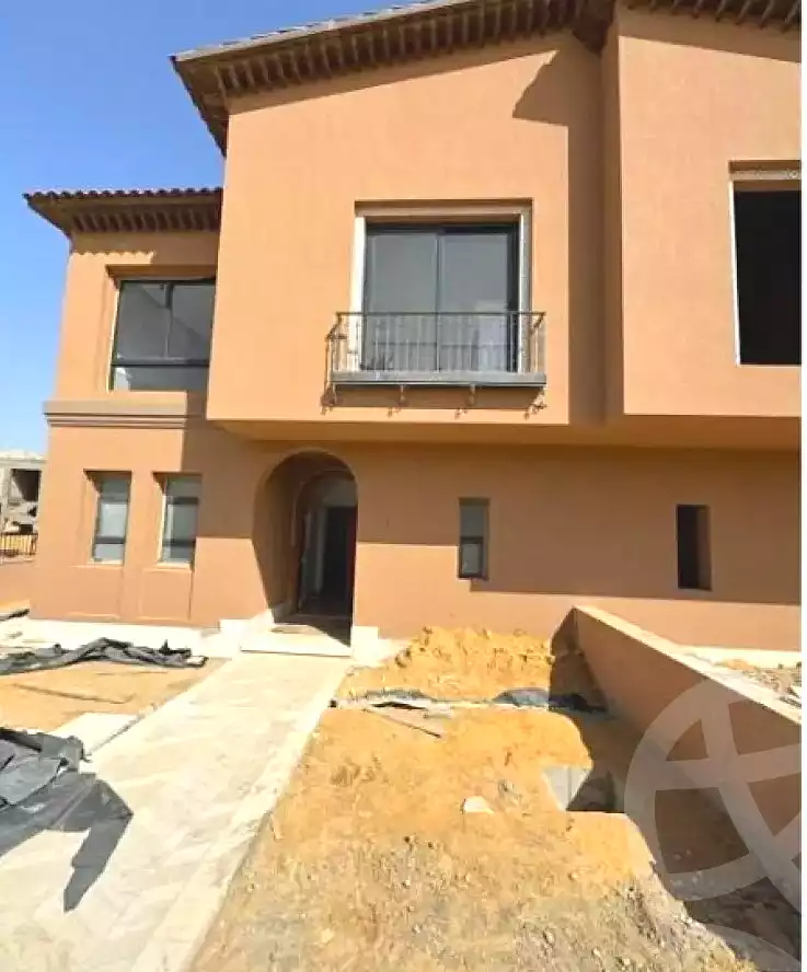 https://aqarmap.com.eg/ar/listing/6743491-for-sale-cairo-el-sheikh-zayed-city-compounds-kmbwnd-fyldj-wyst-dr-llttwyr