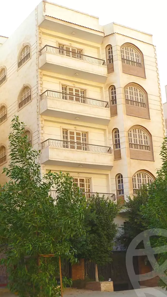 https://aqarmap.com.eg/ar/listing/6744666-for-sale-cairo-6th-of-october-el-ahyaa-neighborhood-3rd-al-hay-al-thalith-st