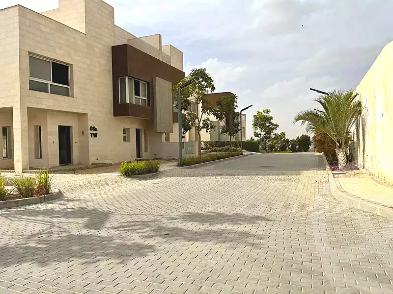 https://aqarmap.com.eg/ar/listing/6744818-for-sale-cairo-6th-of-october-compounds-soleya