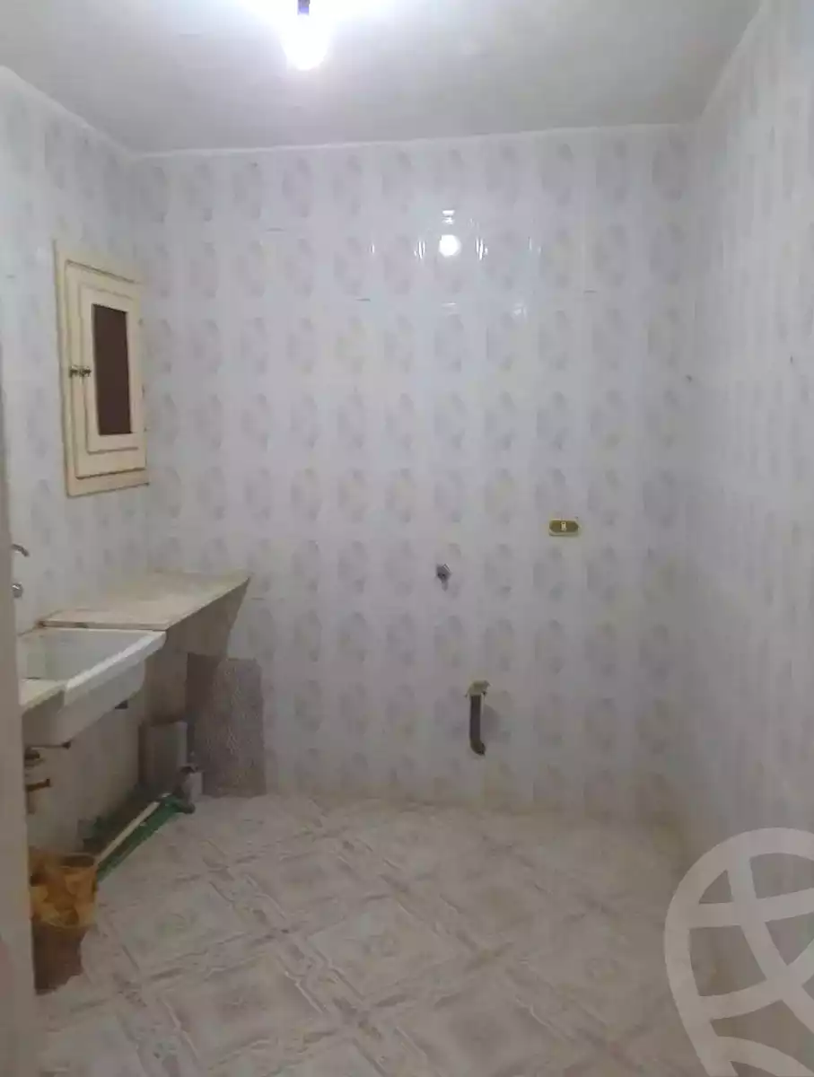 https://aqarmap.com.eg/en/listing/6745116-for-sale-alexandria-l-jmy-el-hanouvel